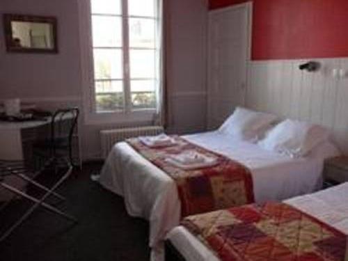 Hotel Le Hussard Alencon Room photo